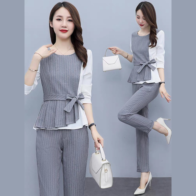 بدلة نسائية صيفية وربيعية انيقة وجودة عالية